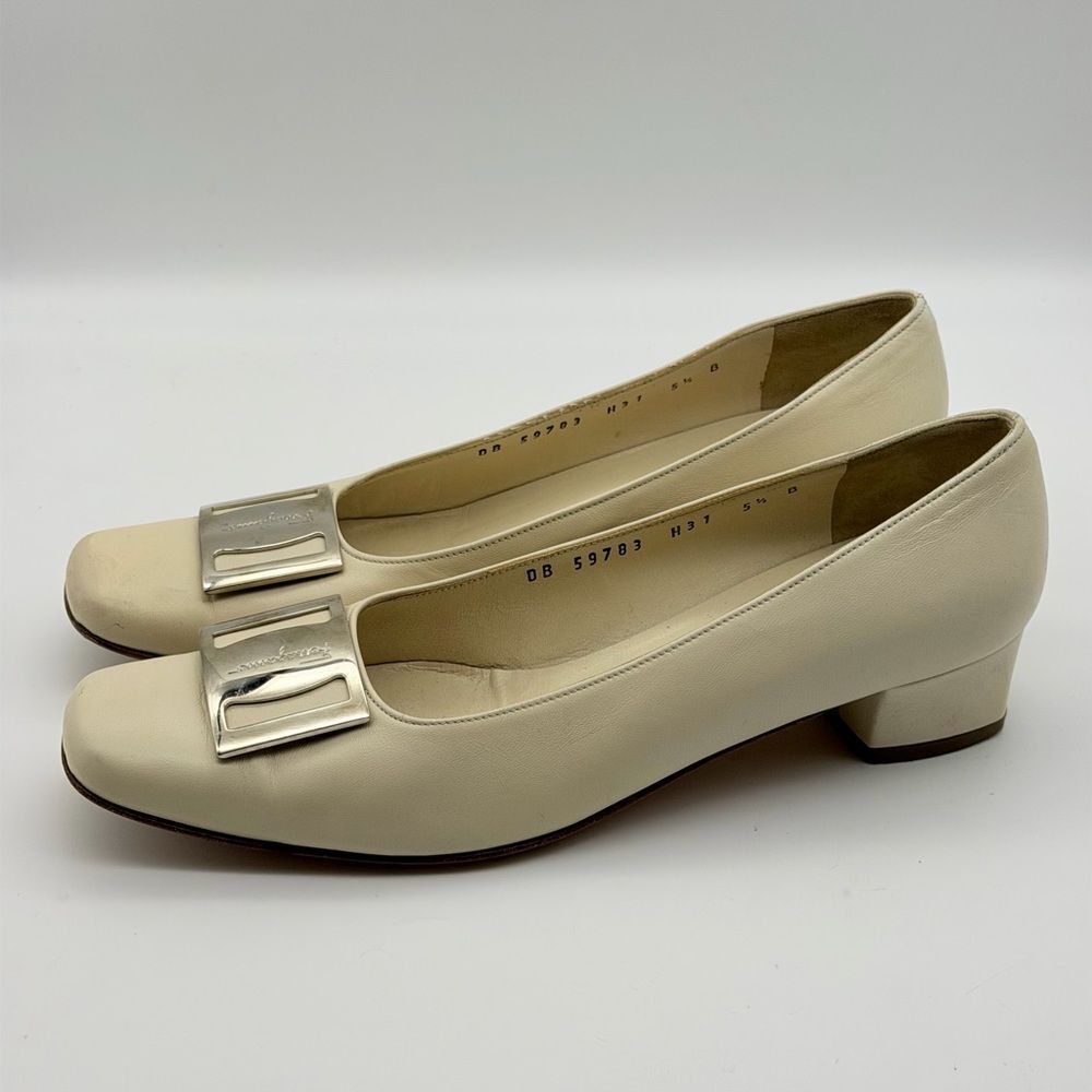 Salvatore Ferragamo Cream Leather Women's Shoes 5,5 Italy